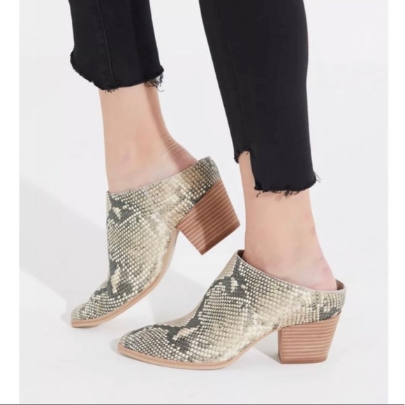 Dolce Vita Roya Raven snake skin python mule size 7.5 slip on - Picture 2 of 10
